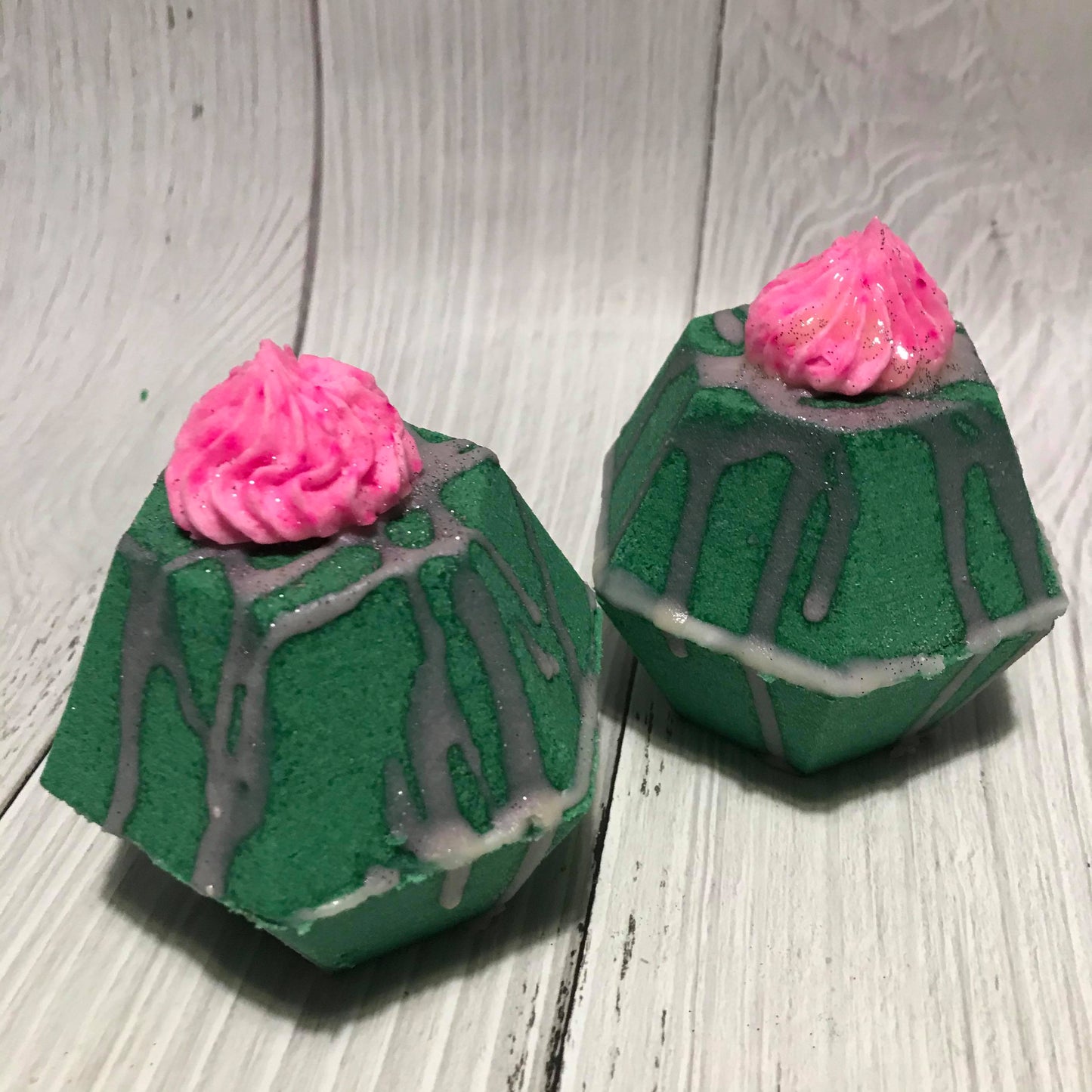 Hexagon Bombshell Bath Bomb Hand Mold