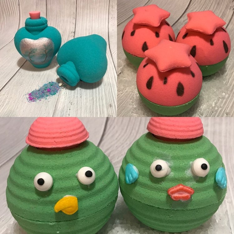 Bombshell Bath Bomb Hand Mold