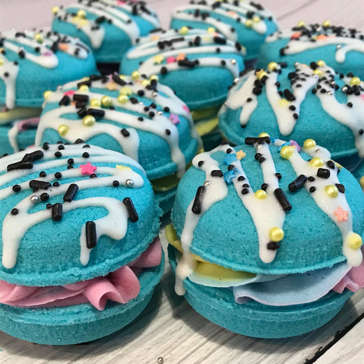 Macaroon Bath Bomb Hand Mold