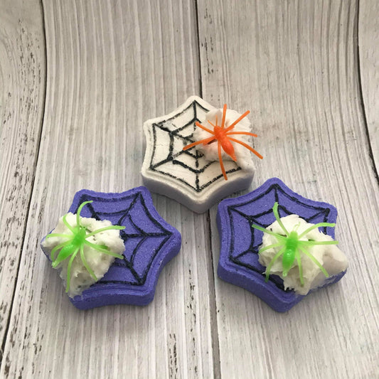 Spiderweb Mini Bath Bomb Hand Mold