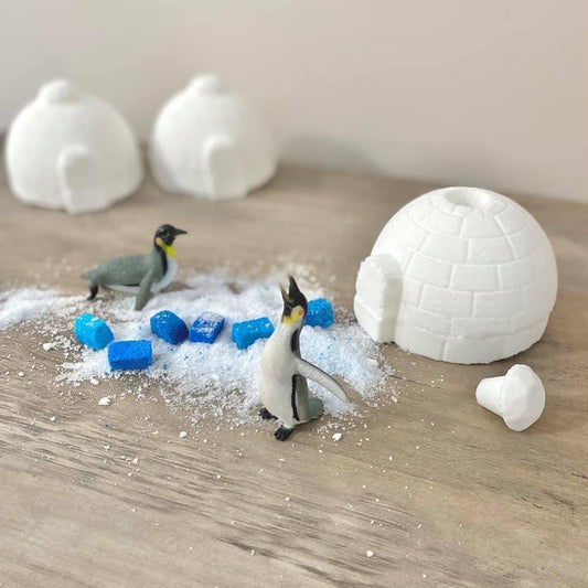 Igloo Bombshell Bath Bomb Hand Mold