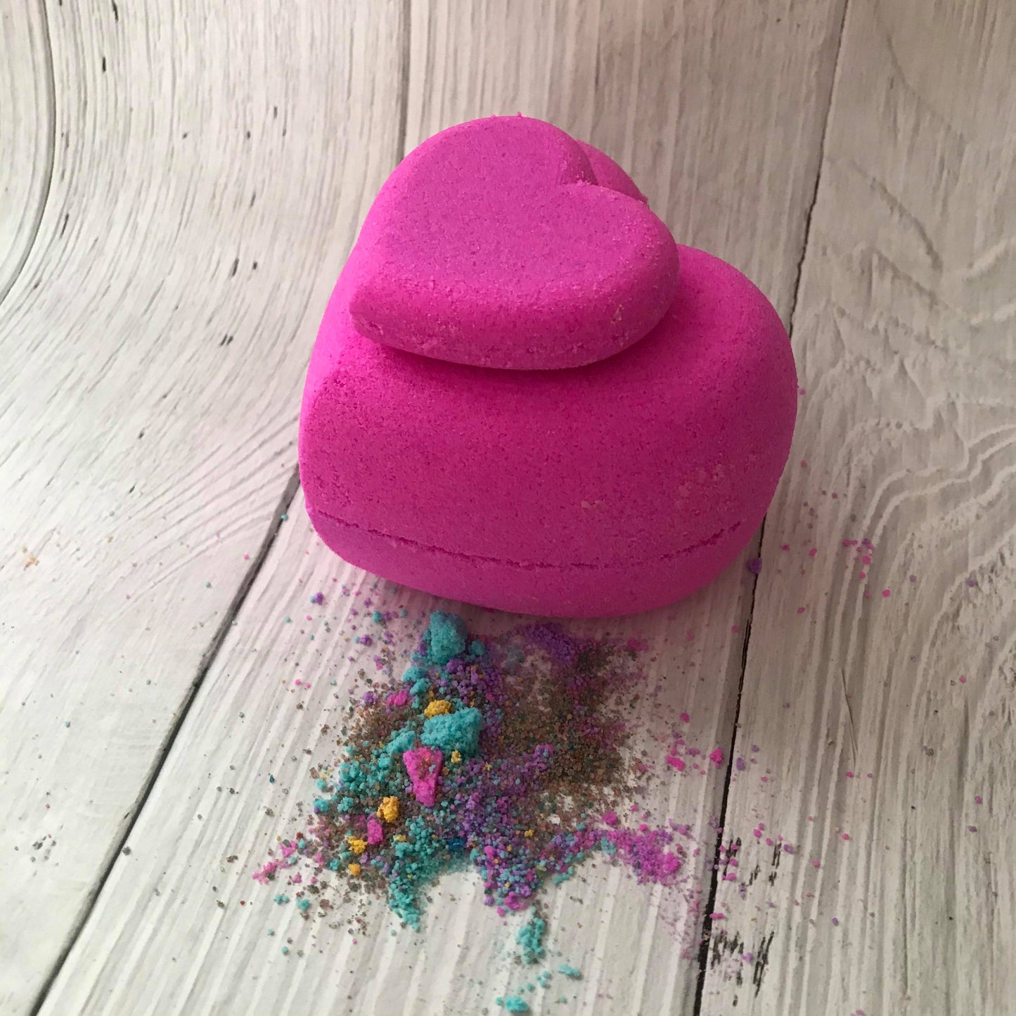 Flat Heart Bombshell Bath Bomb Hand Mold
