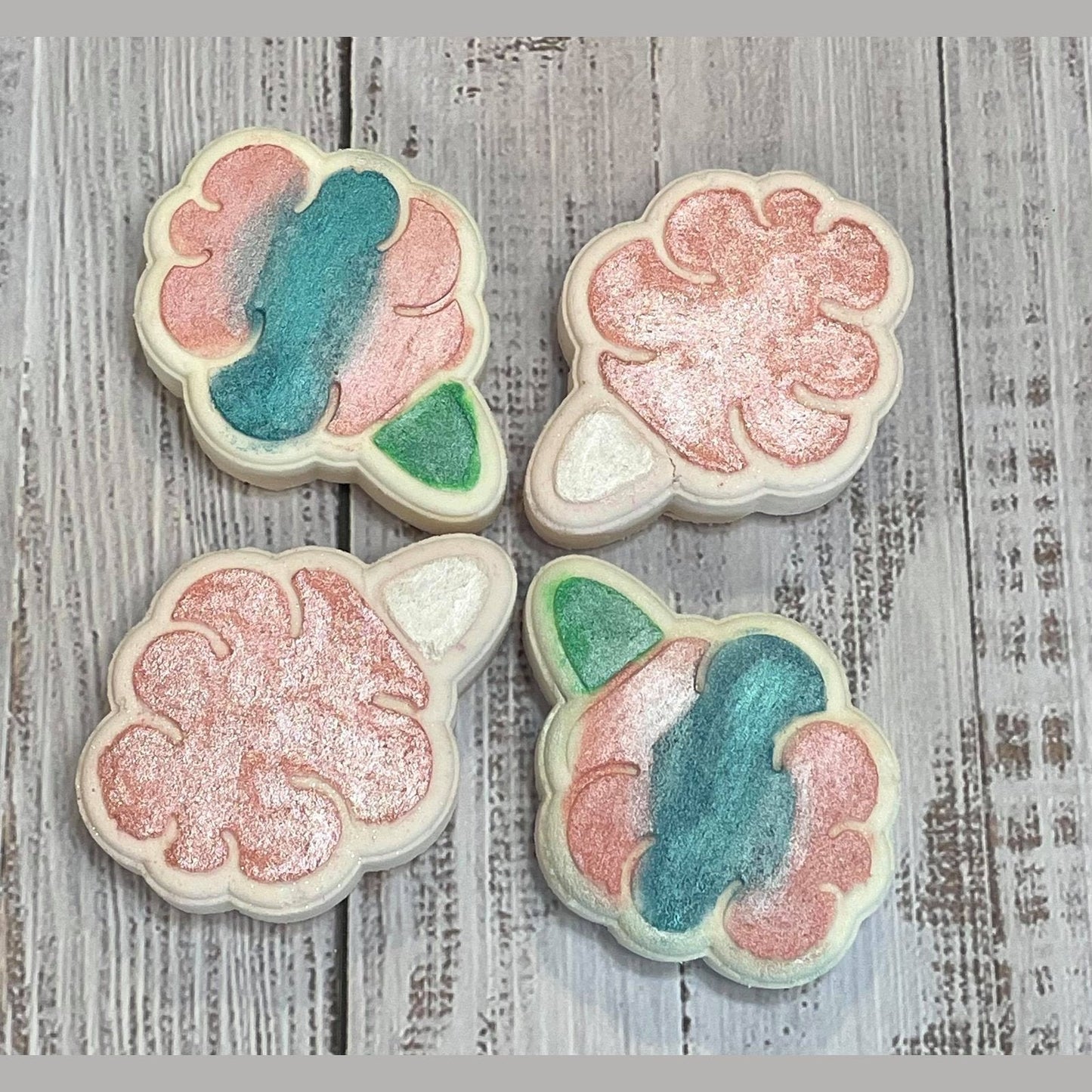 Cotton Candy Bath Bomb Hand Mold