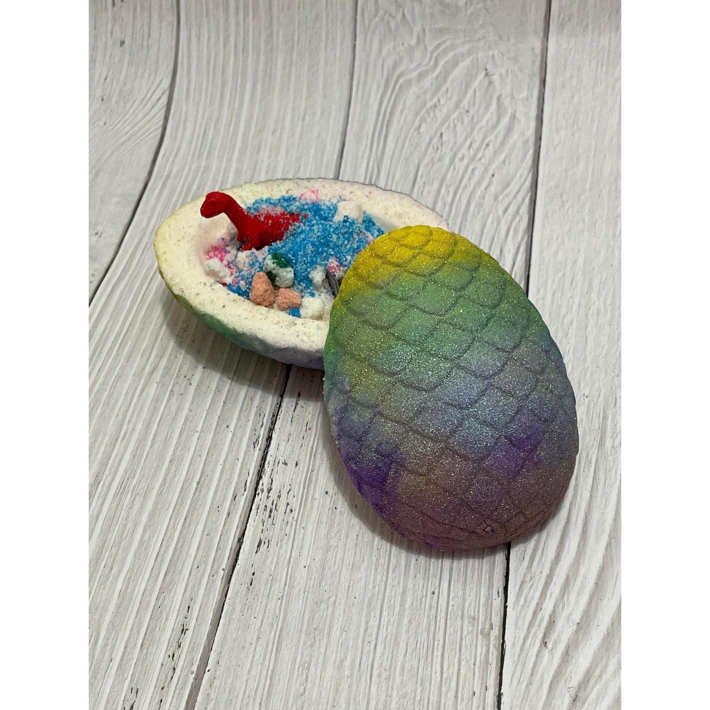 Dragon's Egg Bombshell Bath Bomb Hand Mold