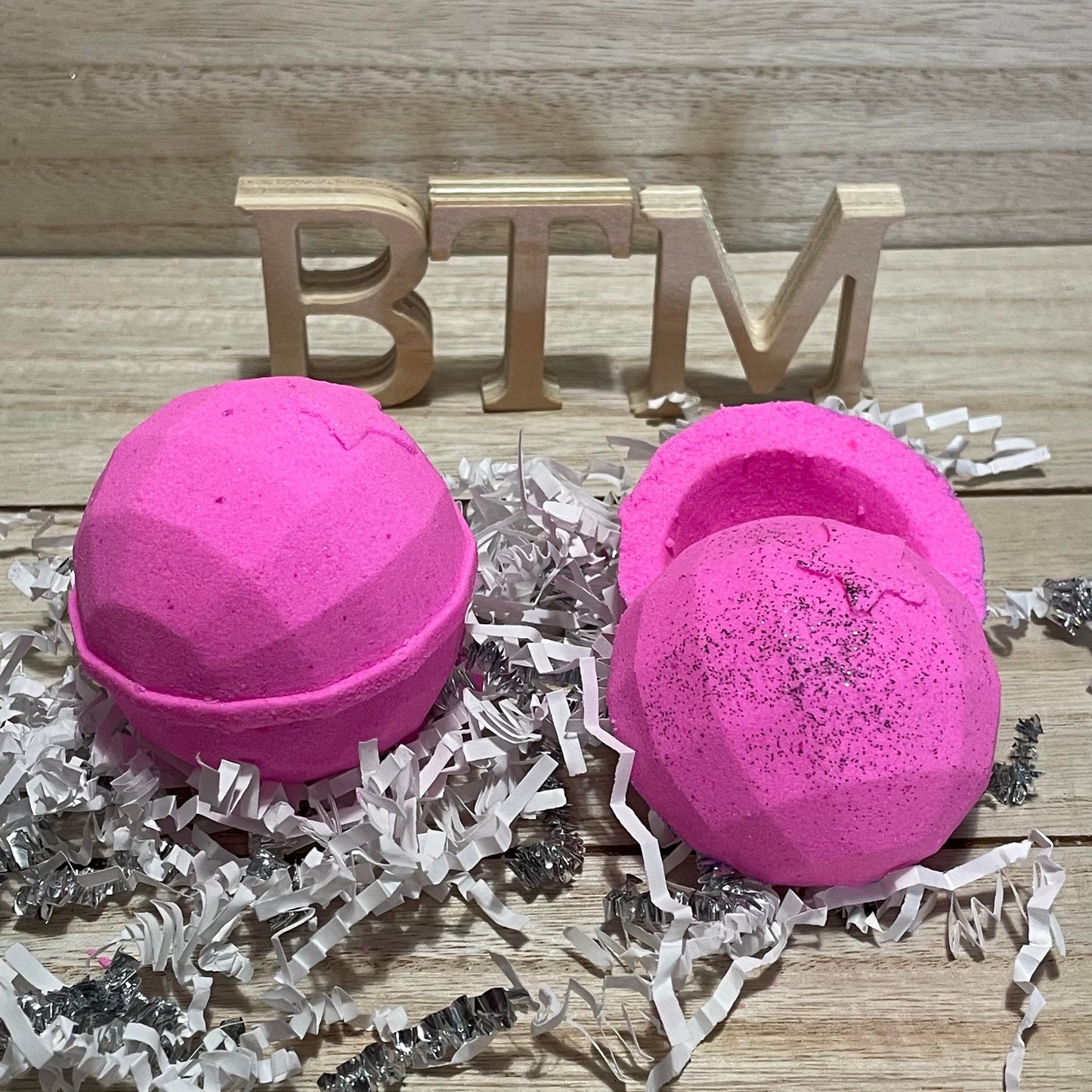 Disco Ball with Bombshell Plate Bath Bomb Hand Mold