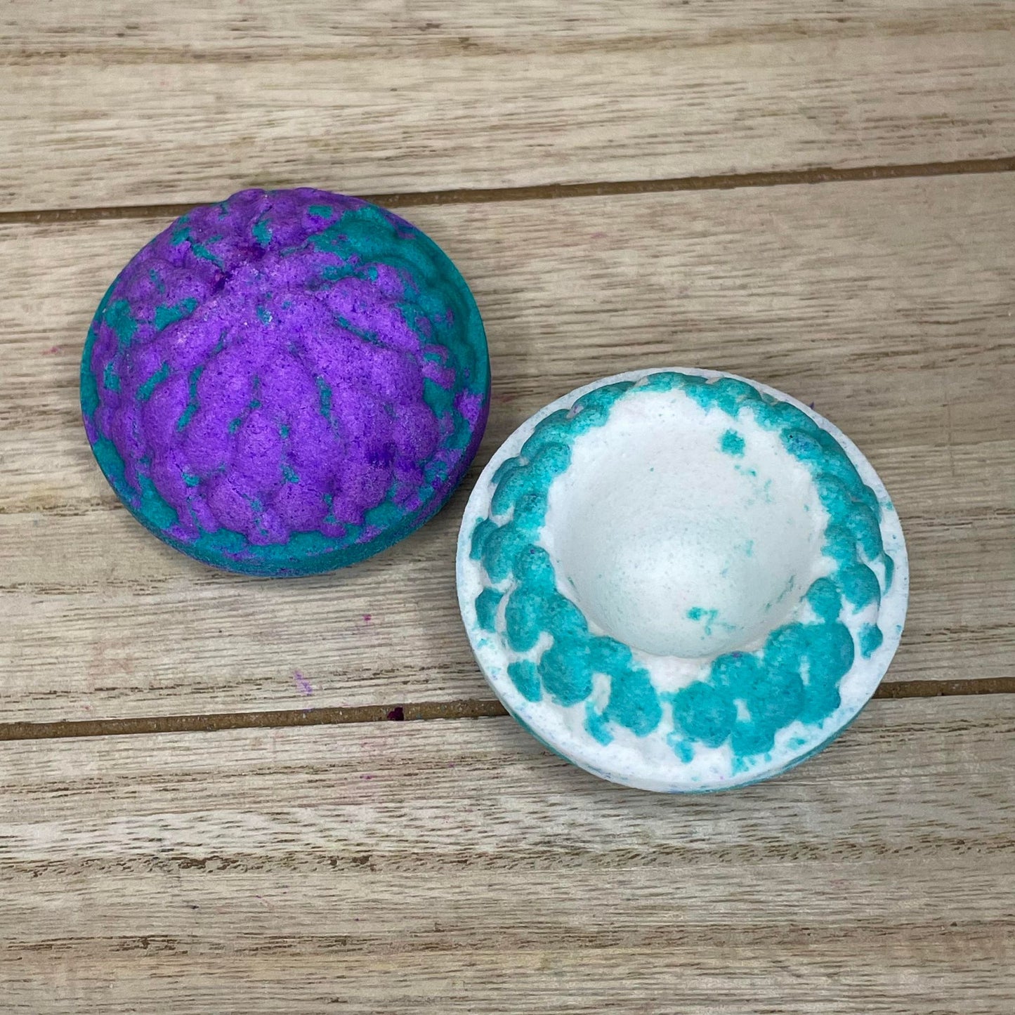 Dragon's Egg Indent Bath Bomb Hand Mold