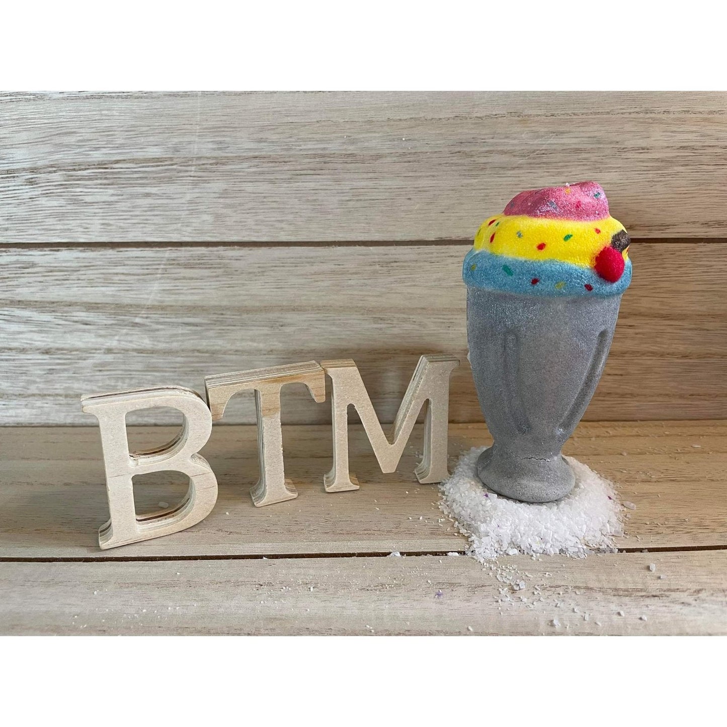 Milkshake Bombshell Hand Mold