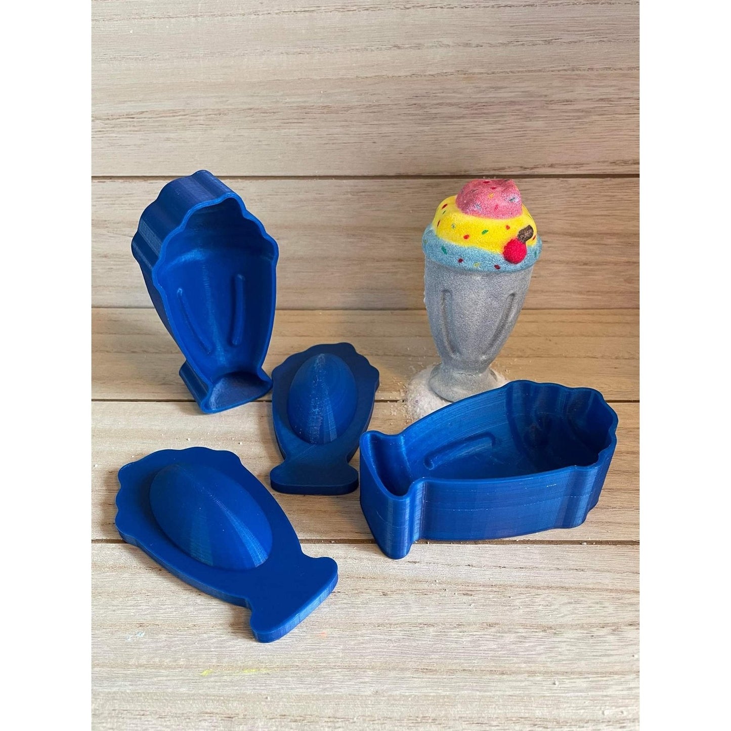Milkshake Bombshell Hand Mold