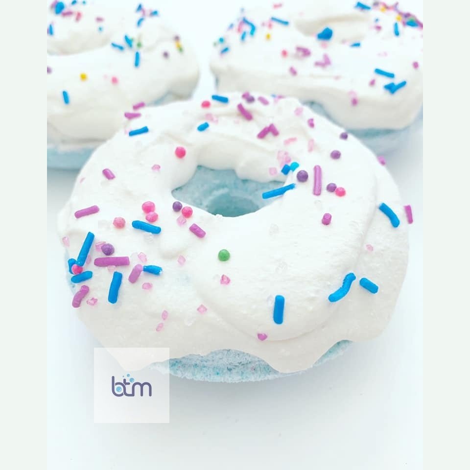 Donut Bath Bomb Hand Mold