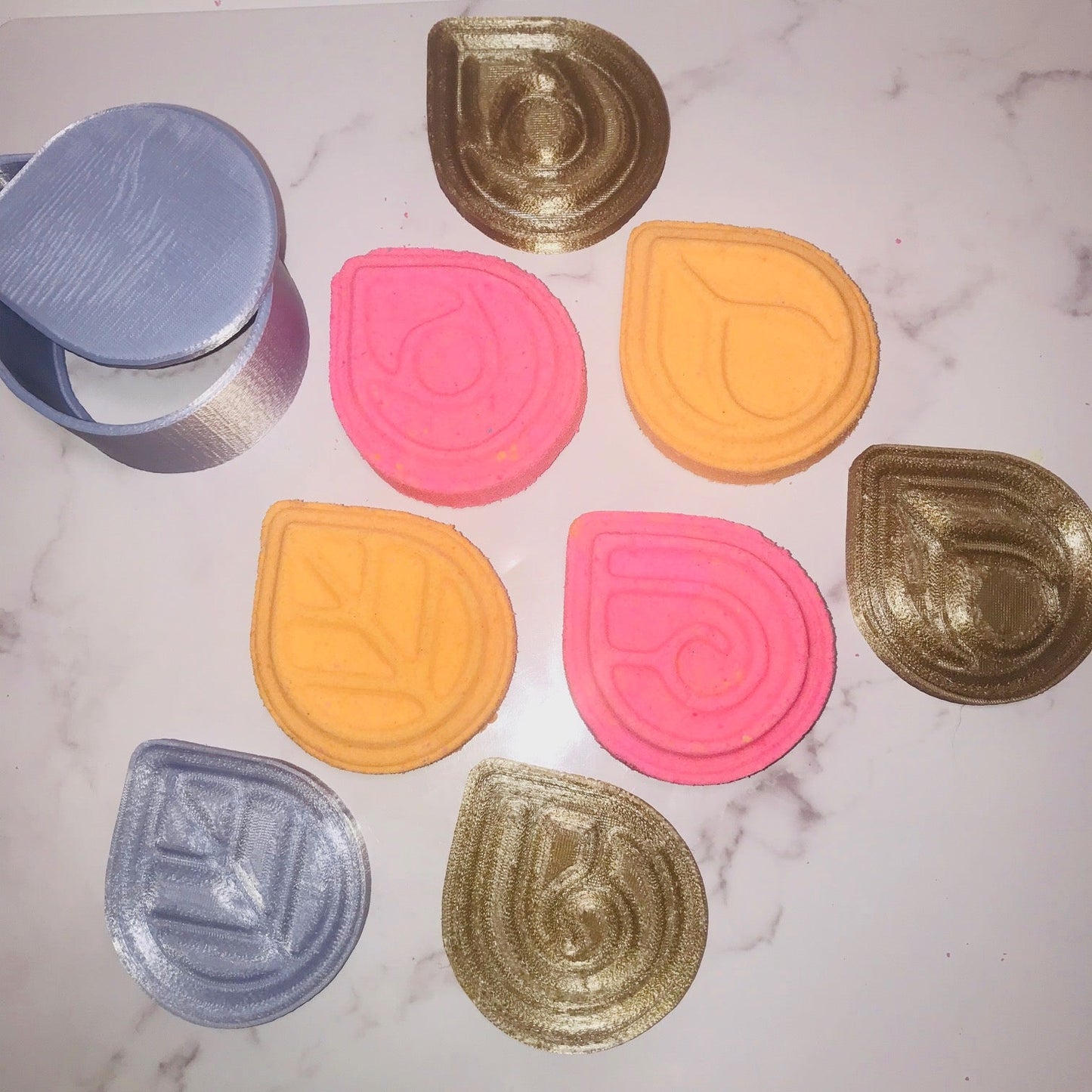 Elements Bath Bomb Hand Mold
