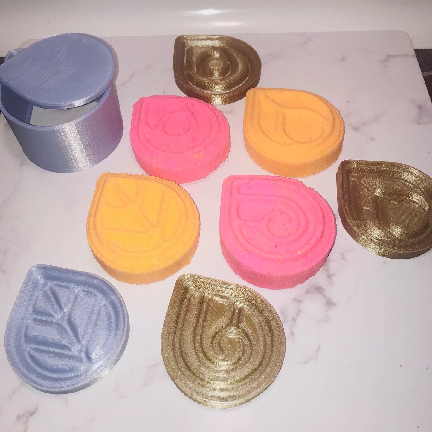 Elements Bath Bomb Hand Mold