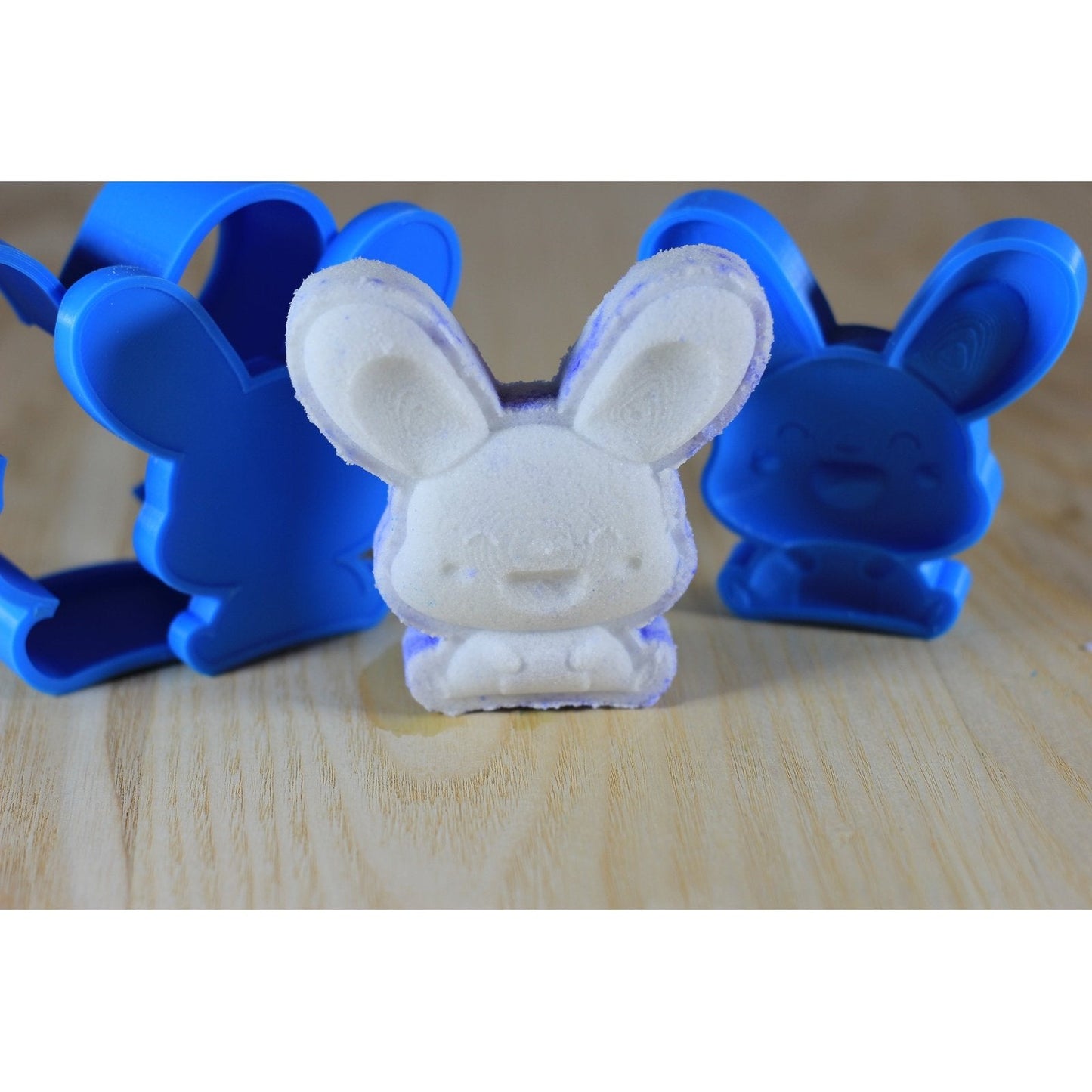 Excited Mouse Bath Bomb Hand Mold