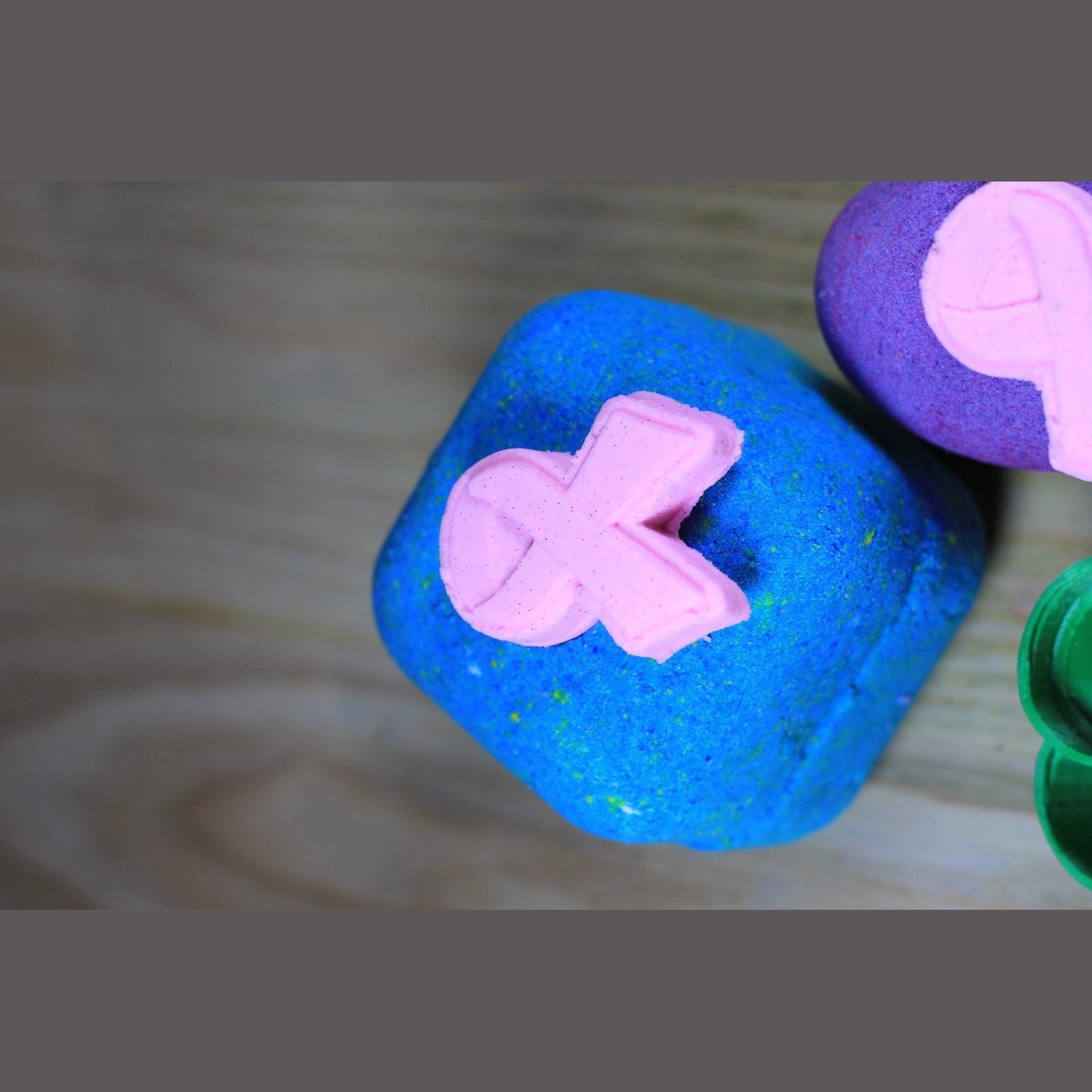 Bombshell Bath Bomb Hand Mold