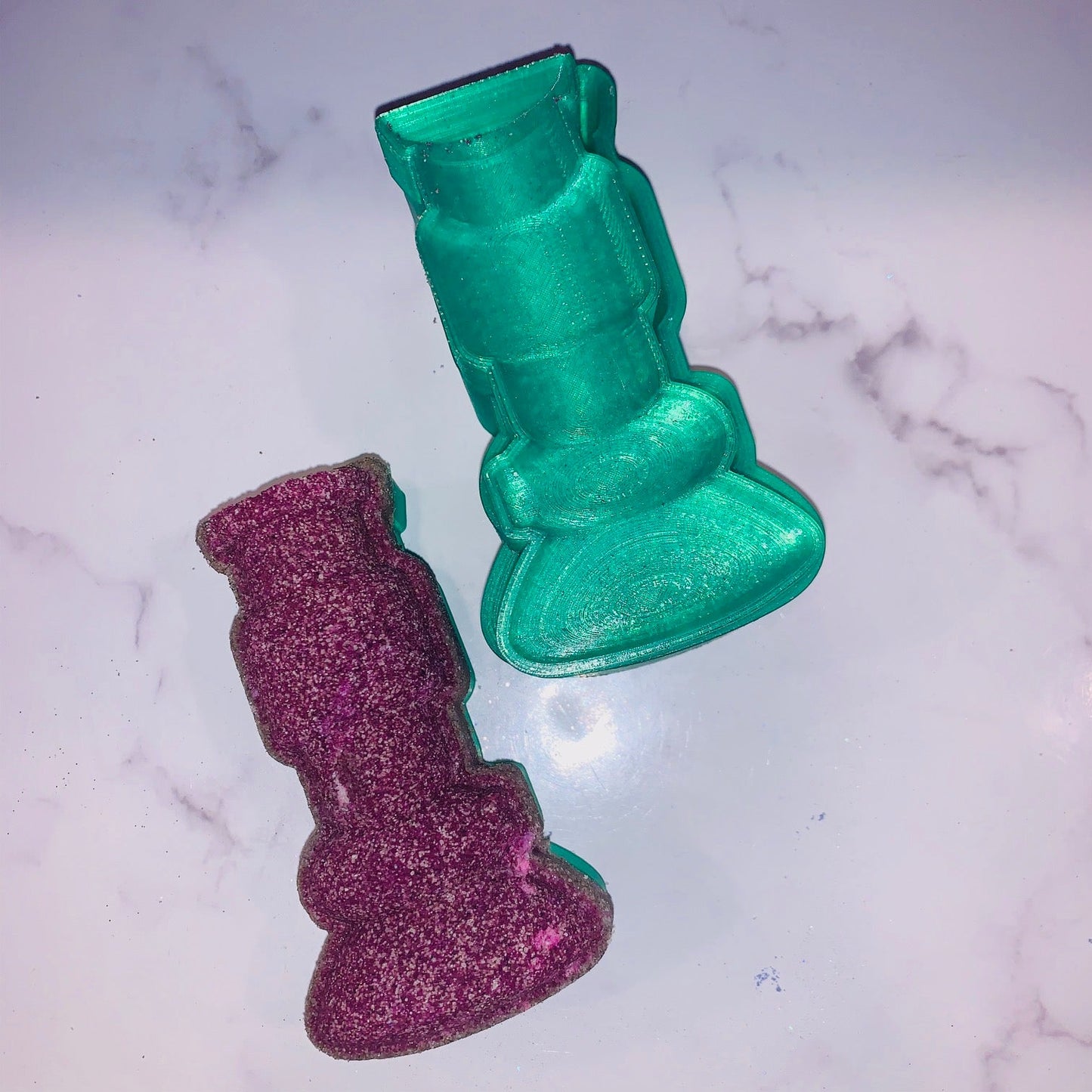 Bong Bath Bomb Hand Mold