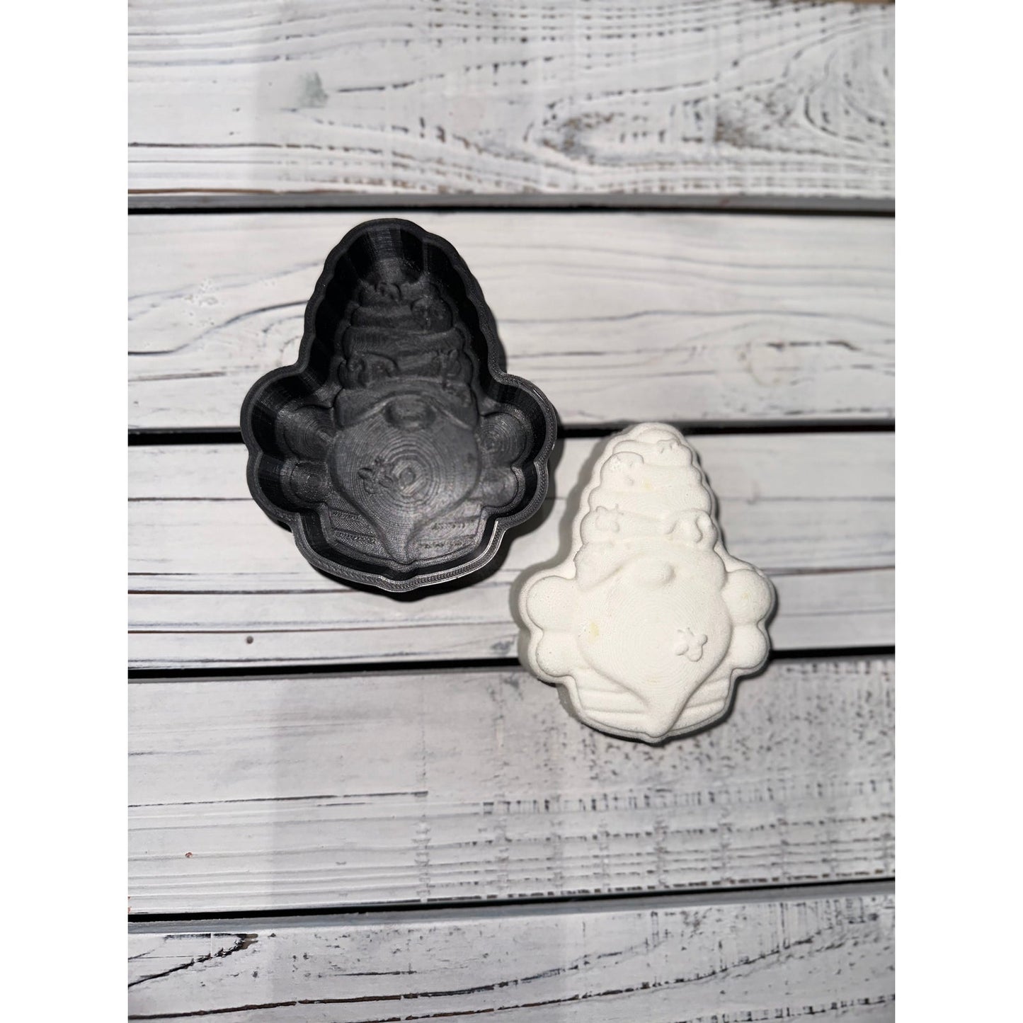 Honeybee Gnome Vacuum Mold