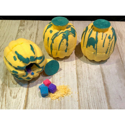 Pumpkin Bombshell Bath Bomb Hand Mold