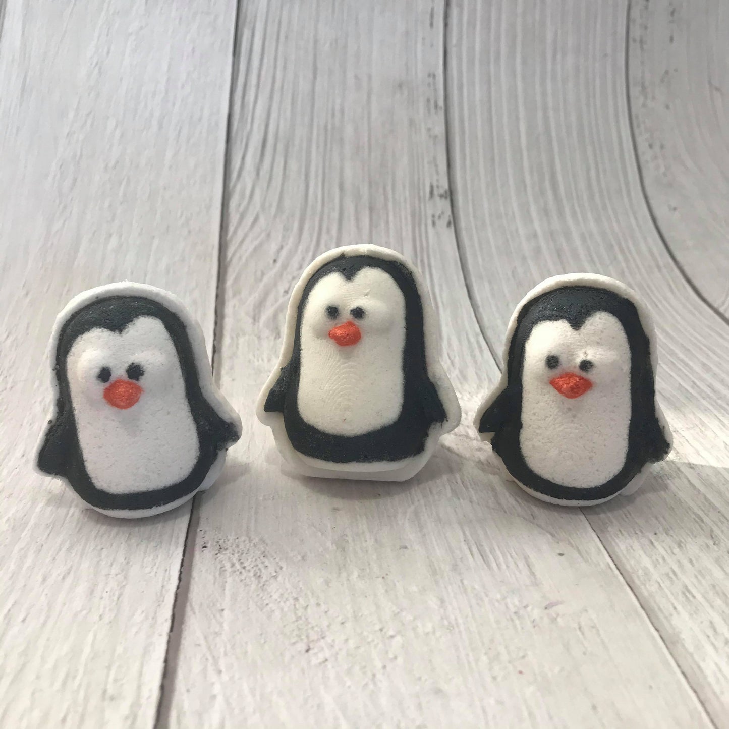 Penguin Mini Bath Bomb Hand Mold