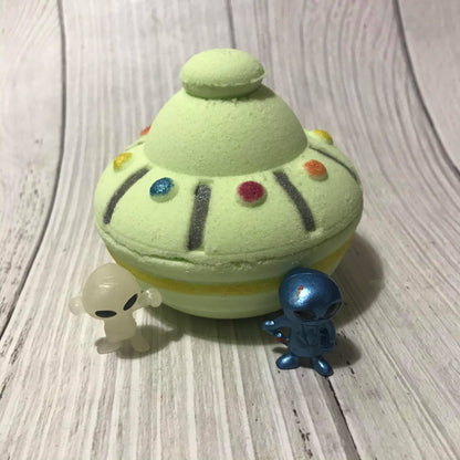 UFO Bombshell Bath Bomb Hand Mold