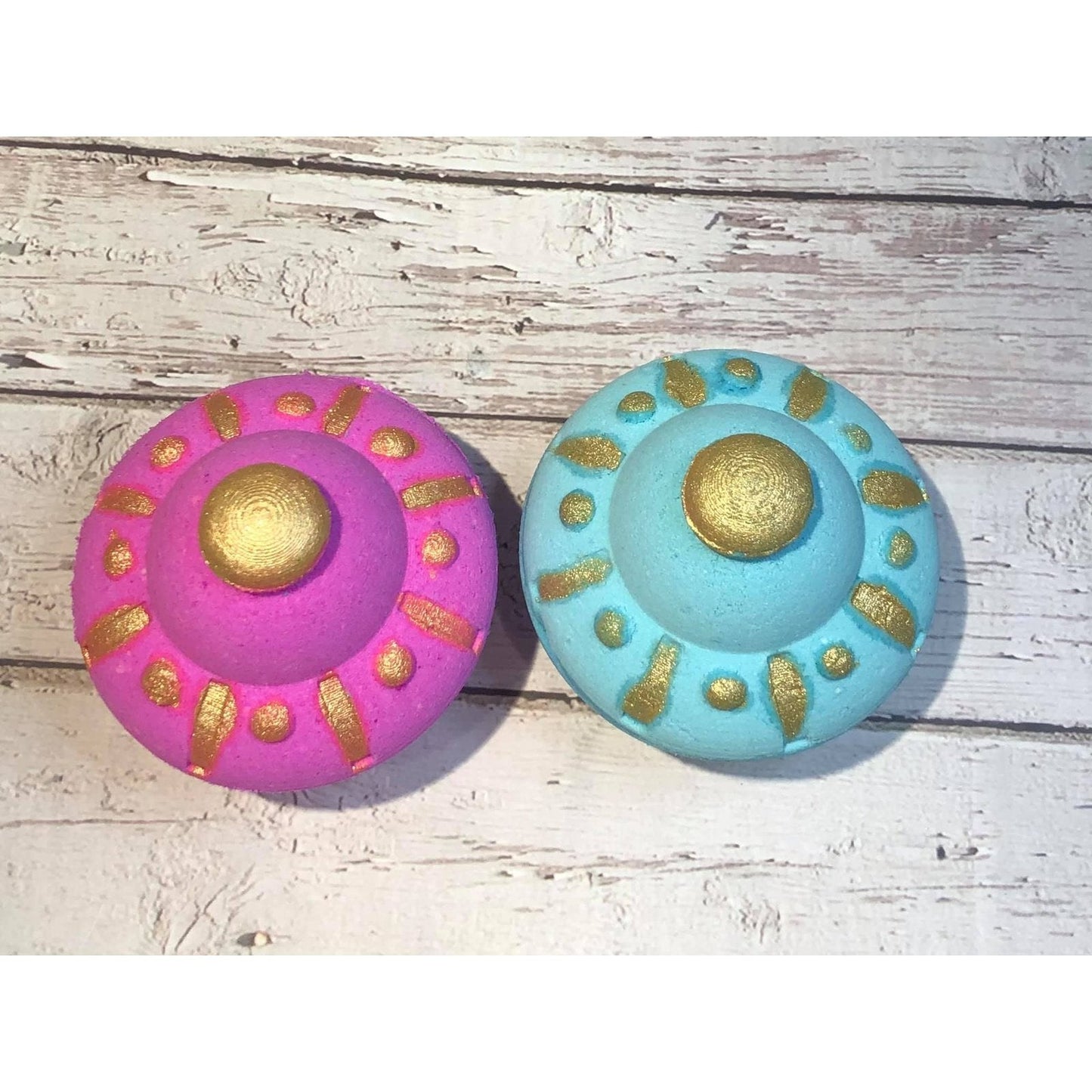 UFO Bombshell Bath Bomb Hand Mold