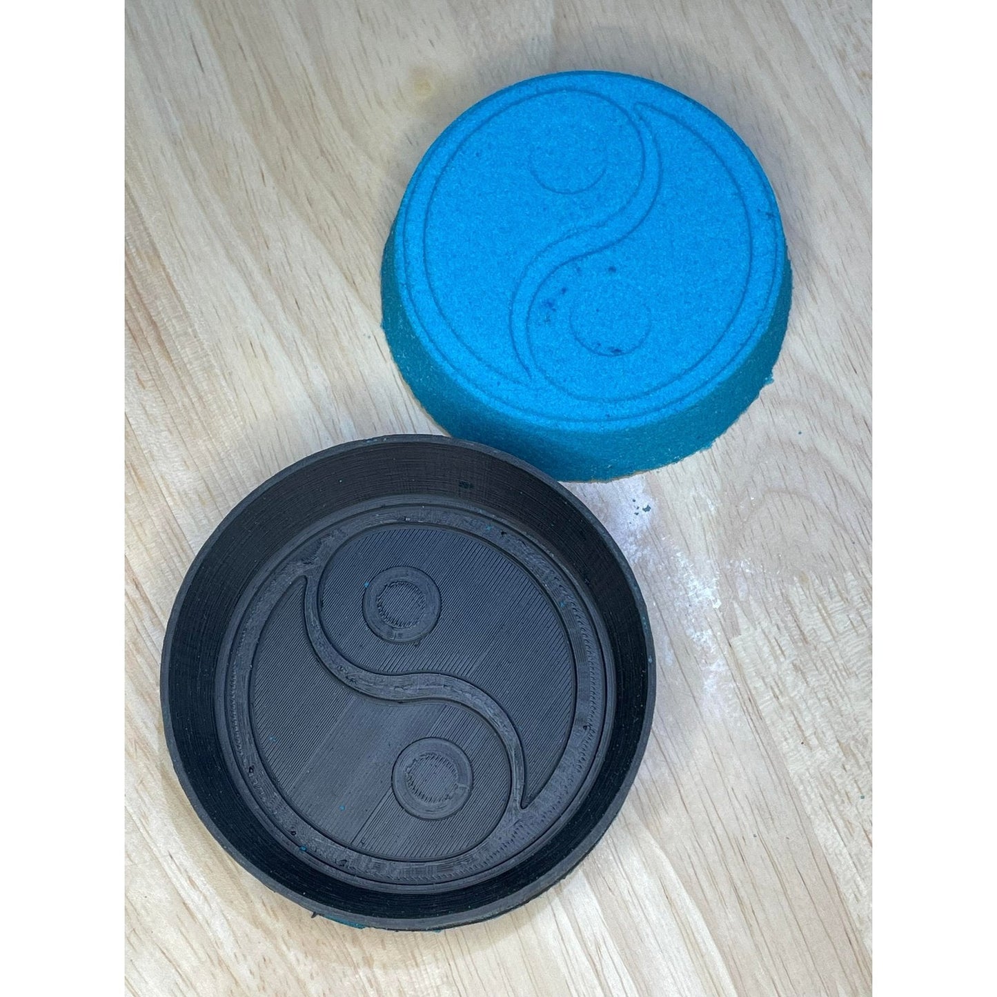 Yin Yang Hybrid Mold