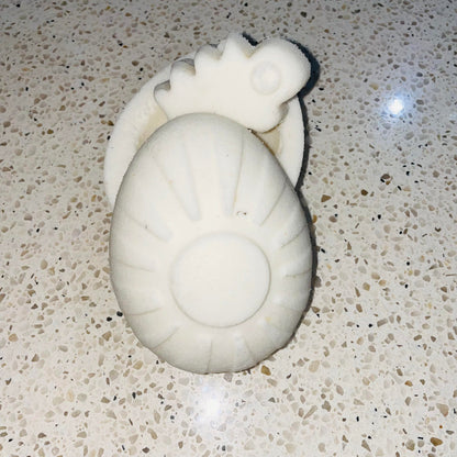 Dino Egg Bombshell Bath Bomb Hand Mold