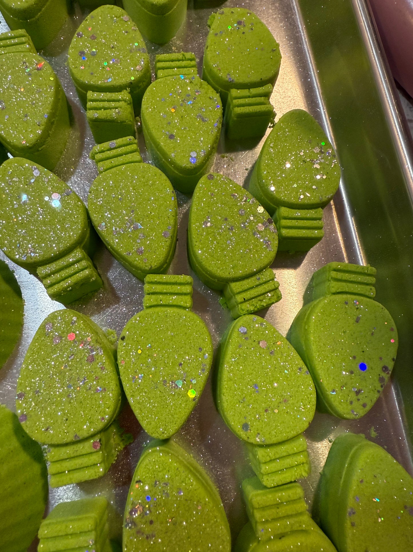 Multi Christmas Bulb Hybrid Mold