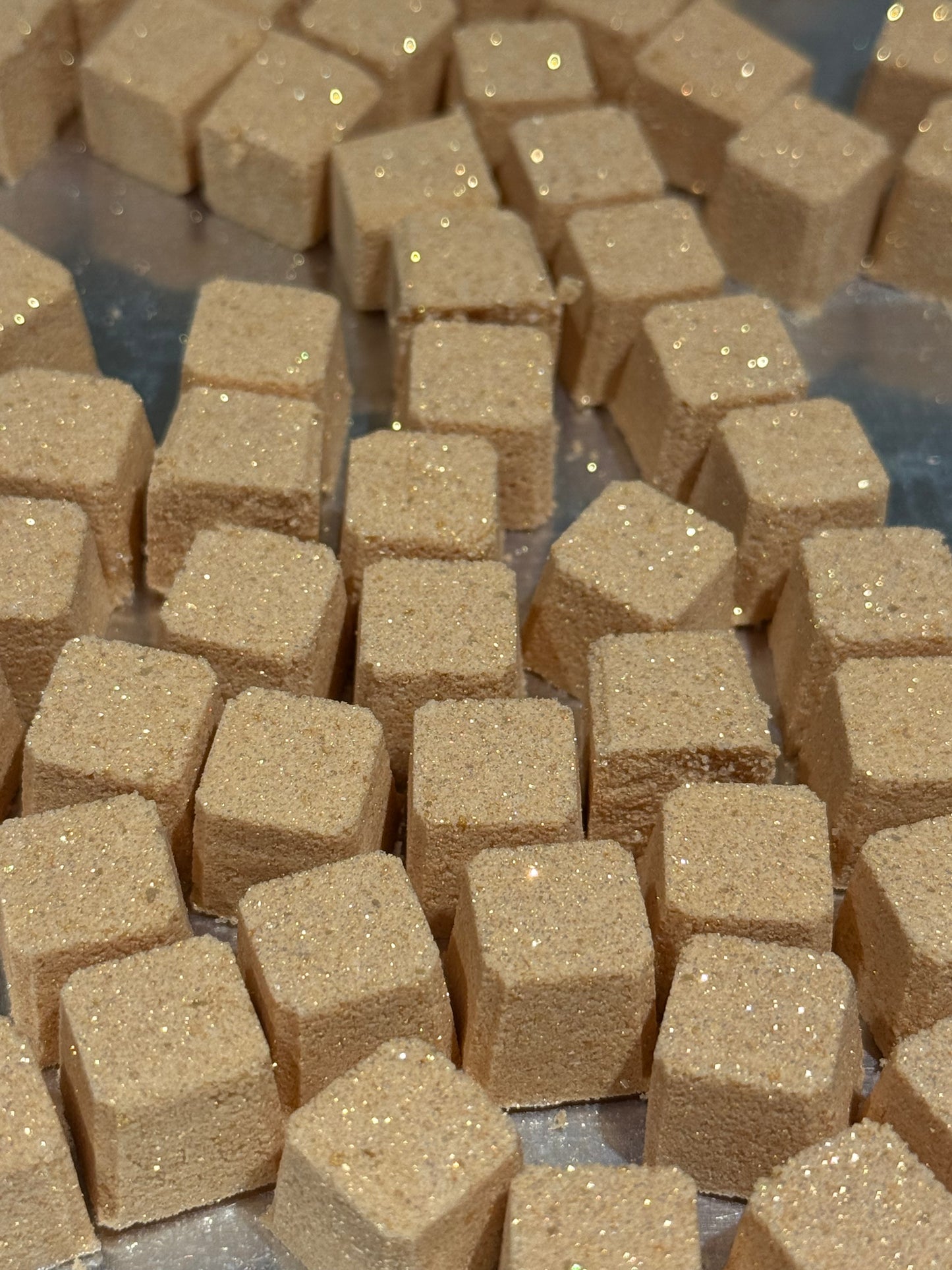 Single - Colour Cubes - Mini Bath Bomb