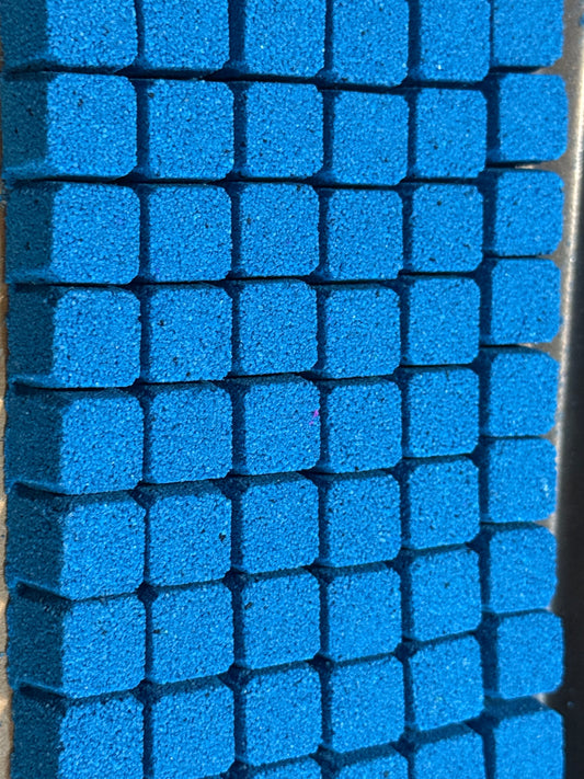 Single - Colour Cubes - Mini Bath Bomb