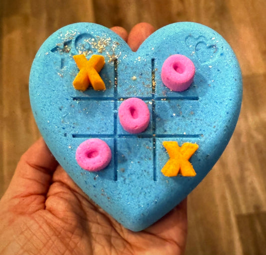 Tic-Tac-Toe Heart Hybrid Mold
