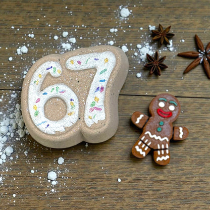 Gingerbread- 6 7 - Toy - Bath Bombs