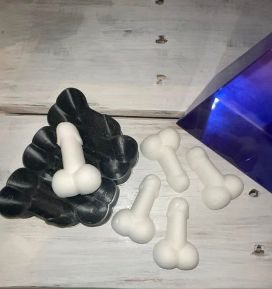 Mr. Willy Hybrid Mold