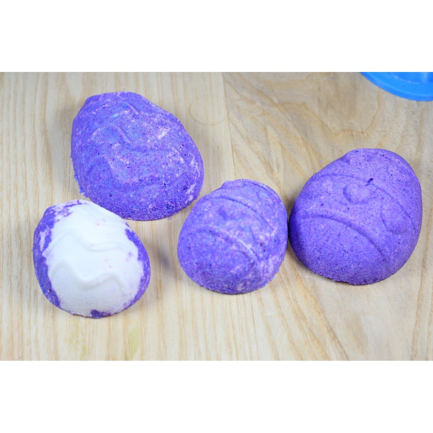 Egg Bombshell Bath Bomb Hand Mold