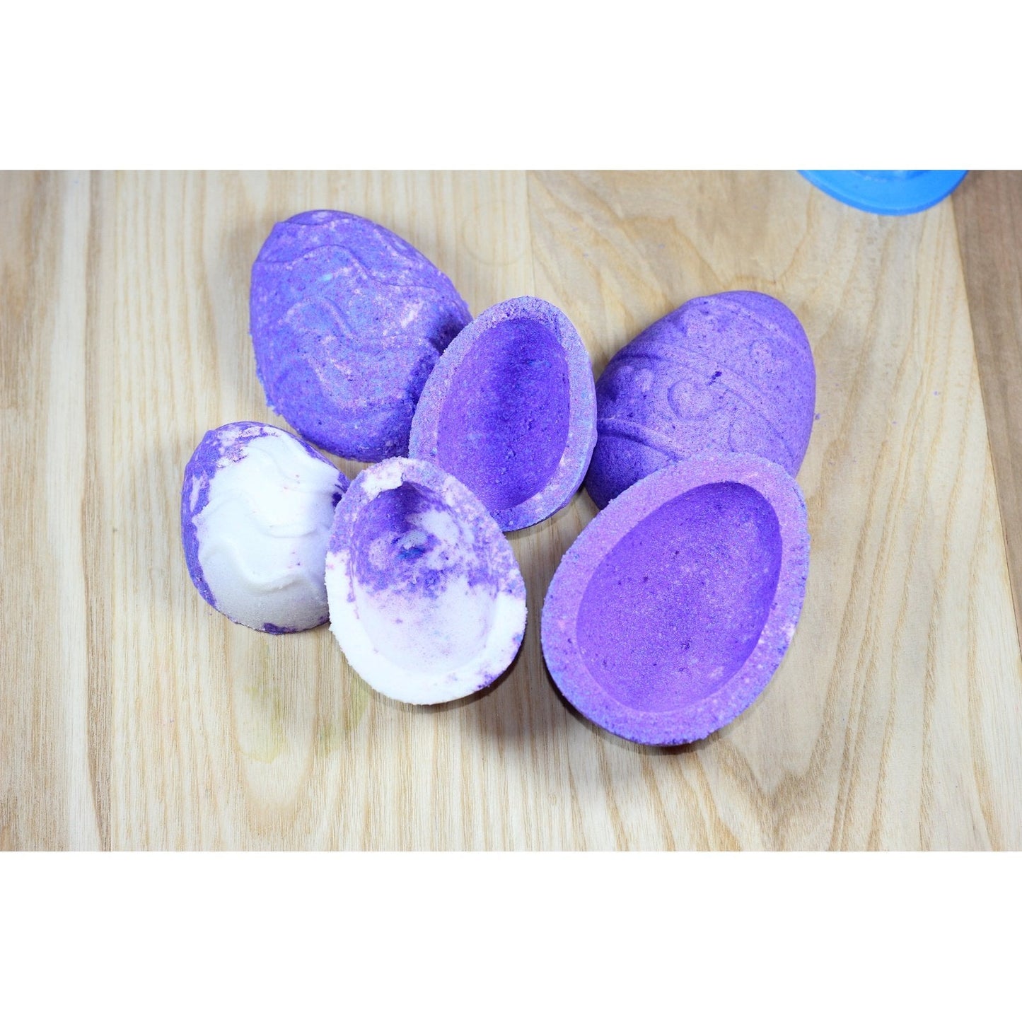 Egg Bombshell Bath Bomb Hand Mold