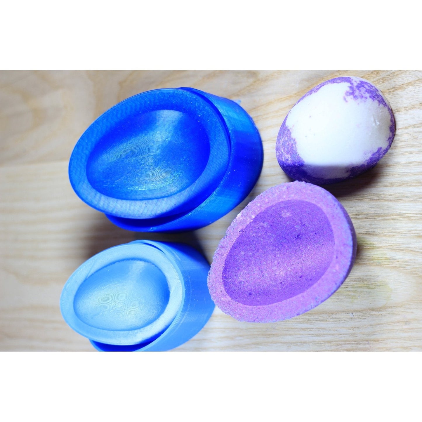 Egg Bombshell Bath Bomb Hand Mold