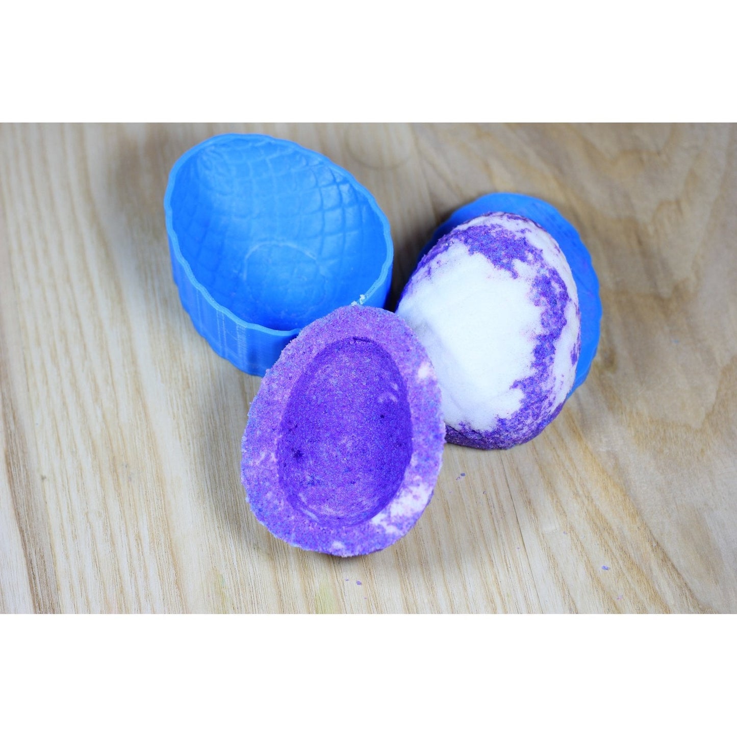 Egg Bombshell Bath Bomb Hand Mold