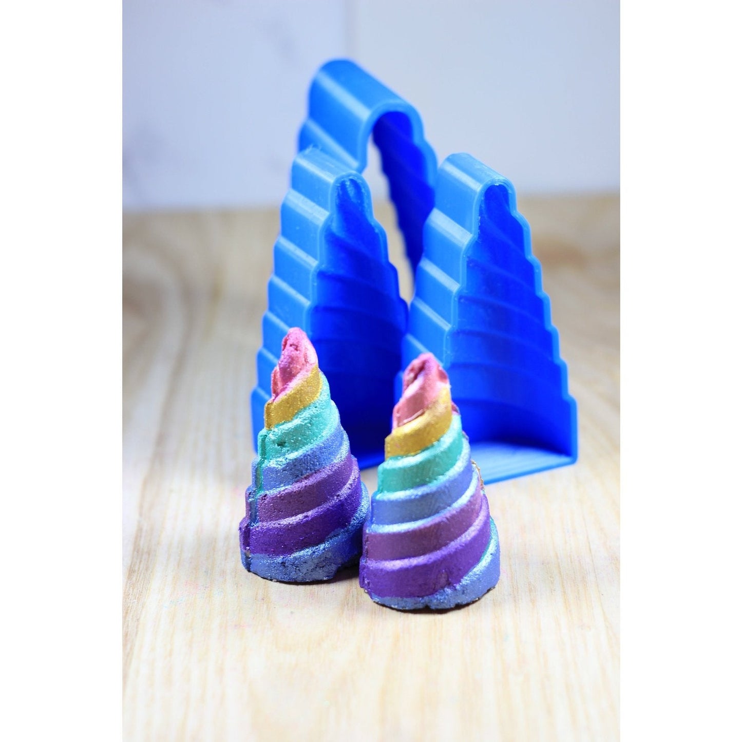 Unicorn Horn Bath Bomb Hand Mold