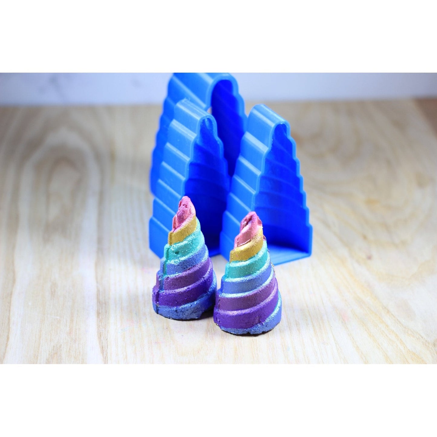 Unicorn Horn Bath Bomb Hand Mold