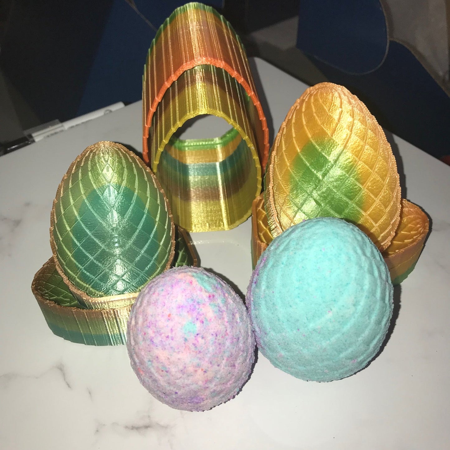 Dragon's Egg Bath Bomb Hand Mold