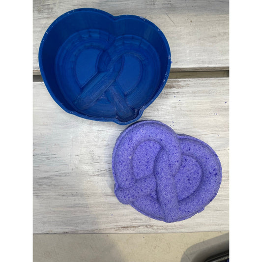 Pretzel Hybrid Mold